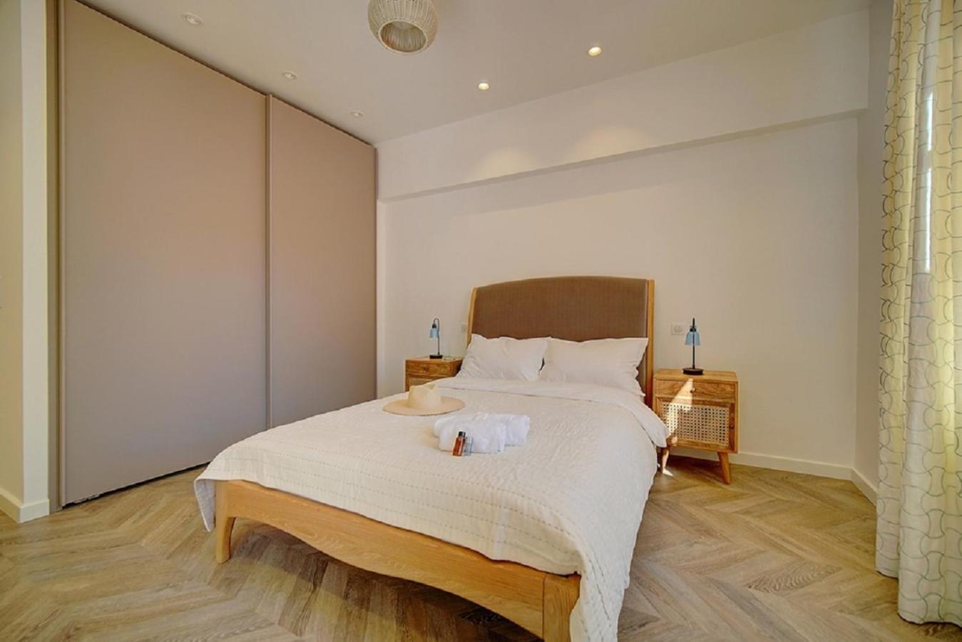 Magnifique 3 Pieces Renove Cannes Centre 'Banane' Avec Veranda ! A2B88 Buitenkant foto