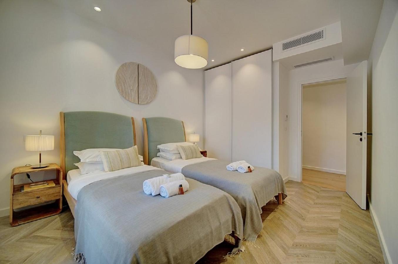 Magnifique 3 Pieces Renove Cannes Centre 'Banane' Avec Veranda ! A2B88 Buitenkant foto