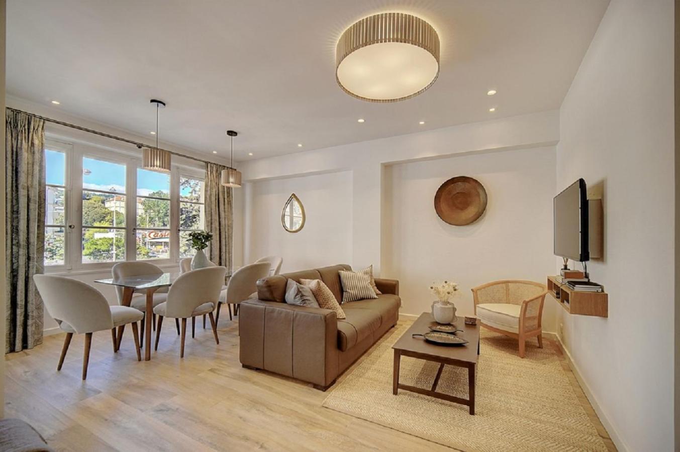 Magnifique 3 Pieces Renove Cannes Centre 'Banane' Avec Veranda ! A2B88 Buitenkant foto